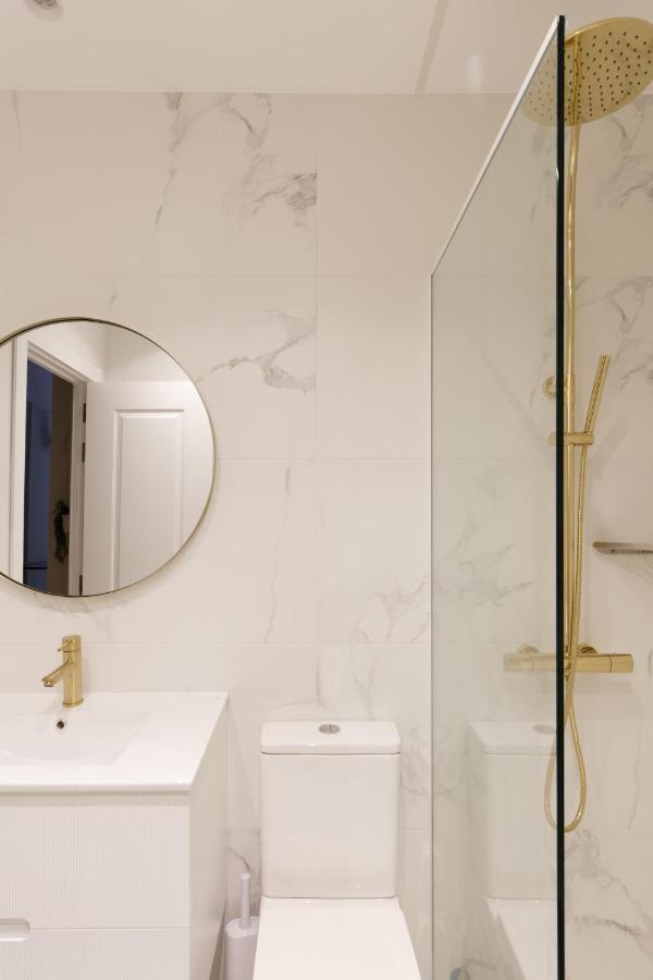 Staylish Studio Apartment In Malasana มาดริด ภายนอก รูปภาพ